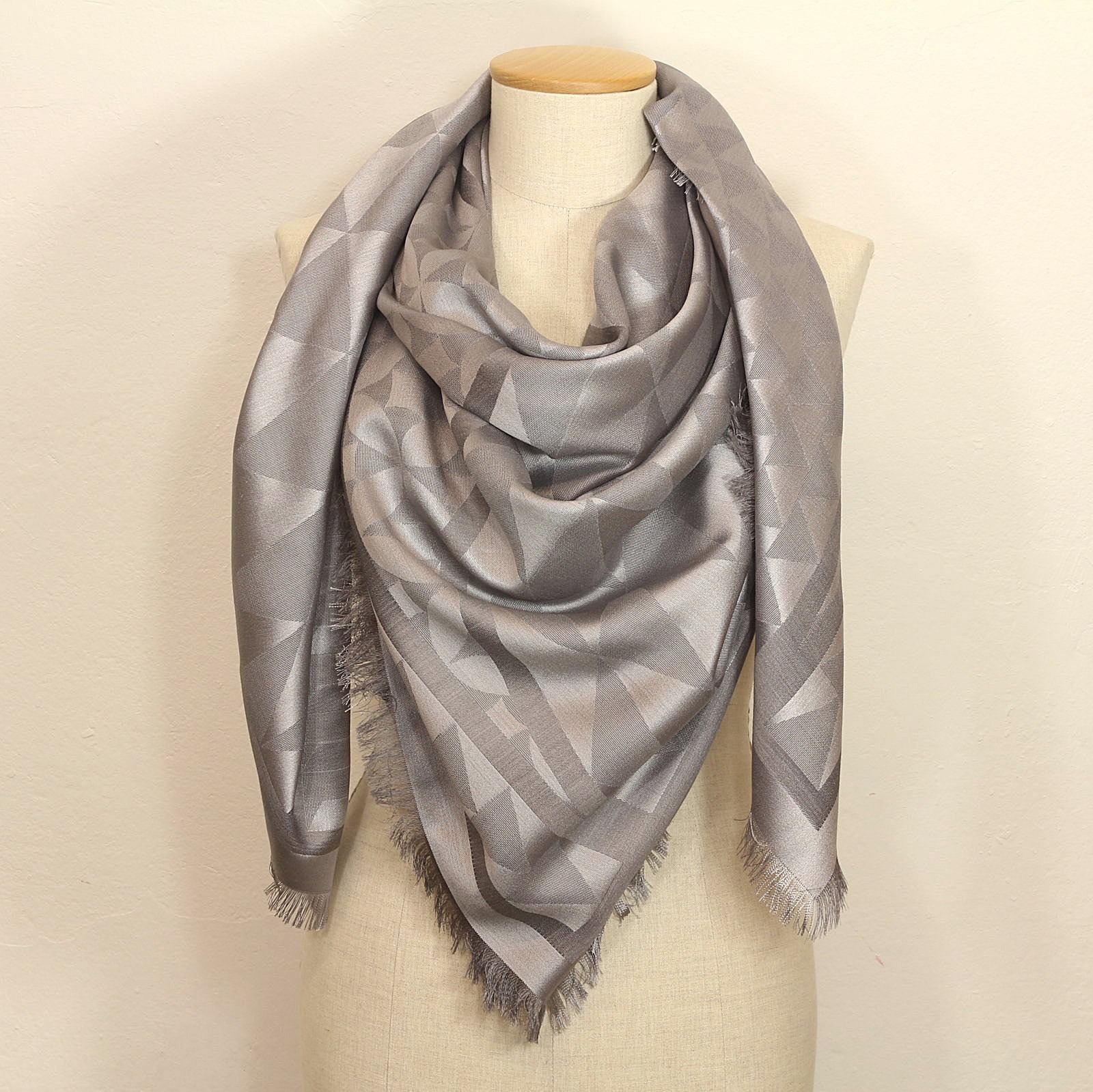 Grey Tarsia Marmorea Big Square Scarf