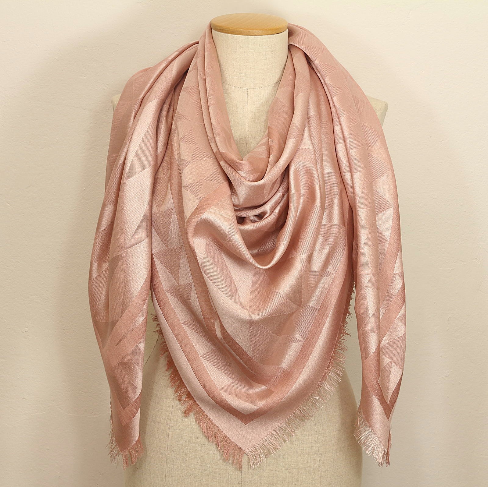 Antique Pink Tarsia Marmorea Big Square Scarf