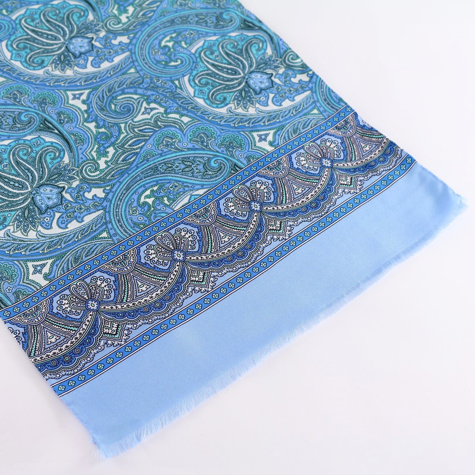 Light blue Caravaggio Scarf